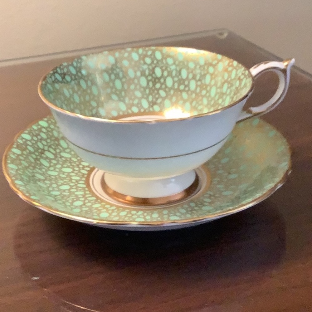 Paragon Tea Cup - Picture 2 of 5